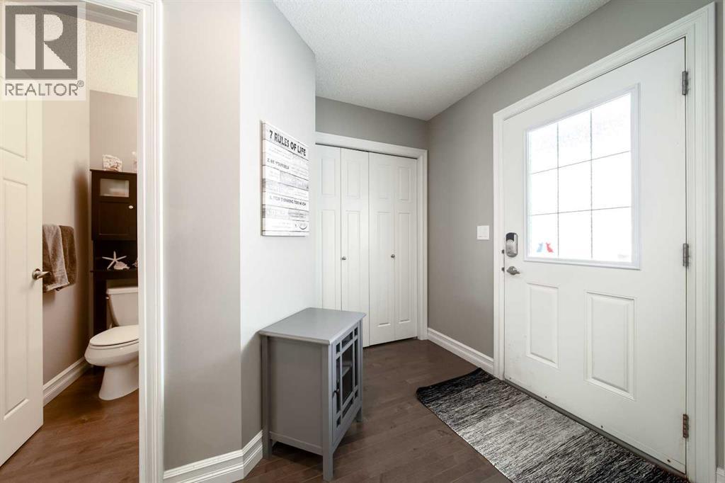 839 37 Avenue, Edmonton, Alberta  T6T 1A1 - Photo 4 - A2296561