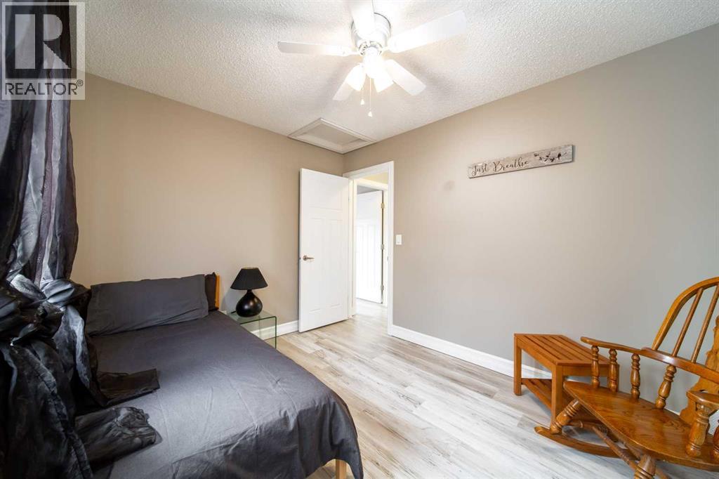 839 37 Avenue, Edmonton, Alberta  T6T 1A1 - Photo 26 - A2296561