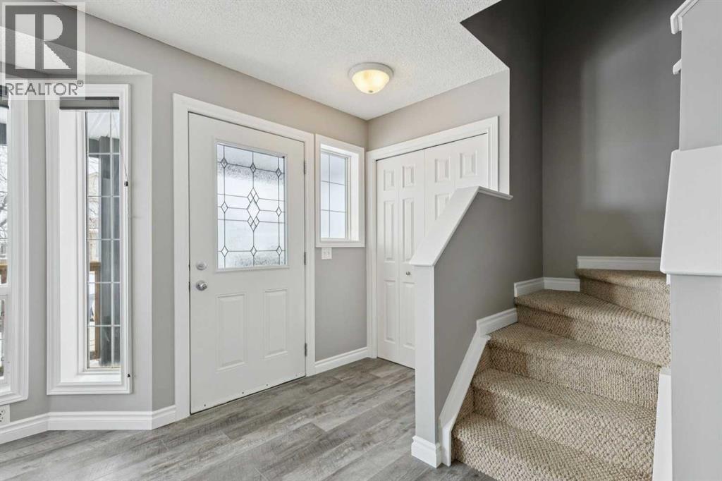 42 Hidden Hills Way Nw, Calgary, Alberta  T3A 5T1 - Photo 2 - A2289694