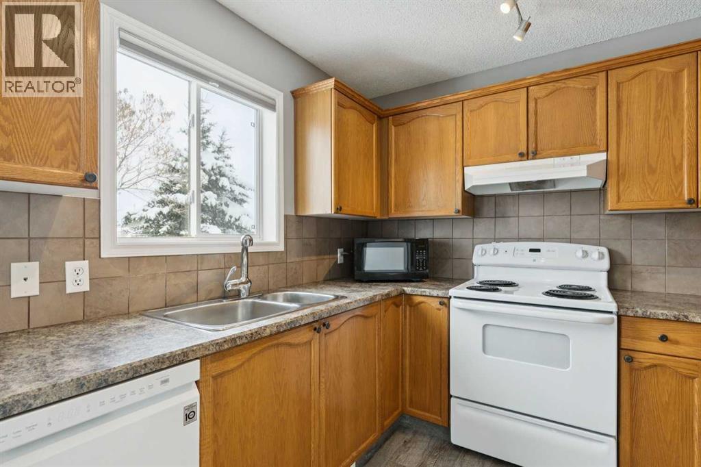 42 Hidden Hills Way Nw, Calgary, Alberta  T3A 5T1 - Photo 12 - A2289694