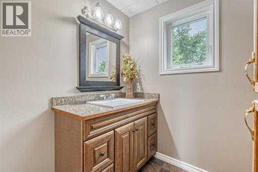 240 Essex Street, Carbon, Alberta  T0M 0L0 - Photo 21 - A2295860