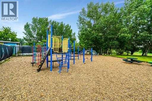 240 Essex Street, Carbon, Alberta  T0M 0L0 - Photo 49 - A2295860