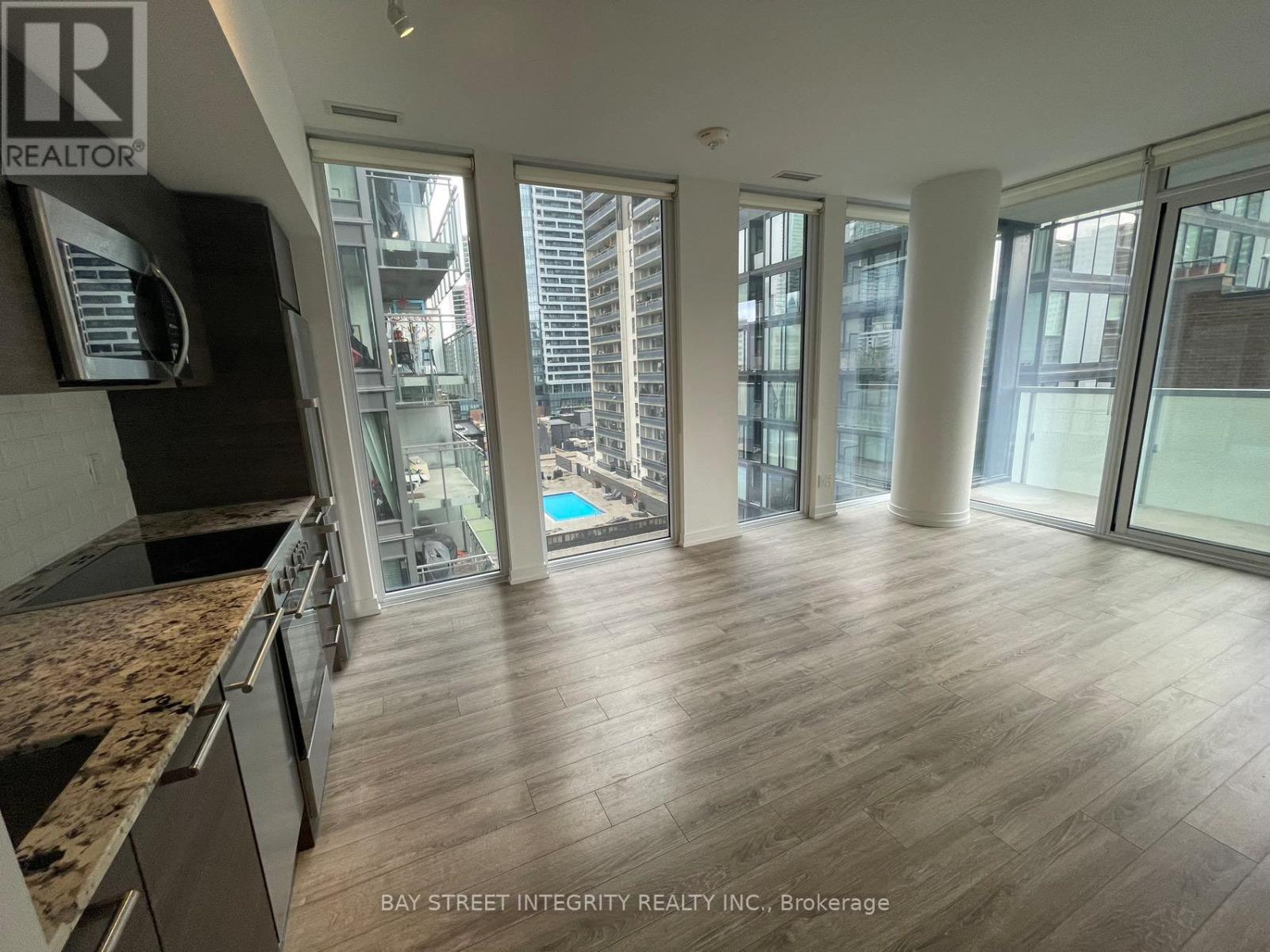 809 Secondbed - 28 Wellesley Street E, Toronto, Ontario M4Y 0C4 - Photo 5 - C12952078