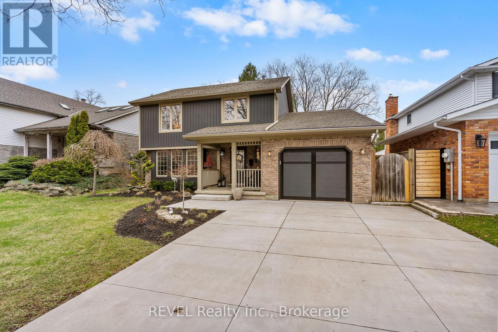 60 October Drive, St. Catharines, Ontario  L2N 6J6 - Photo 3 - X12961822