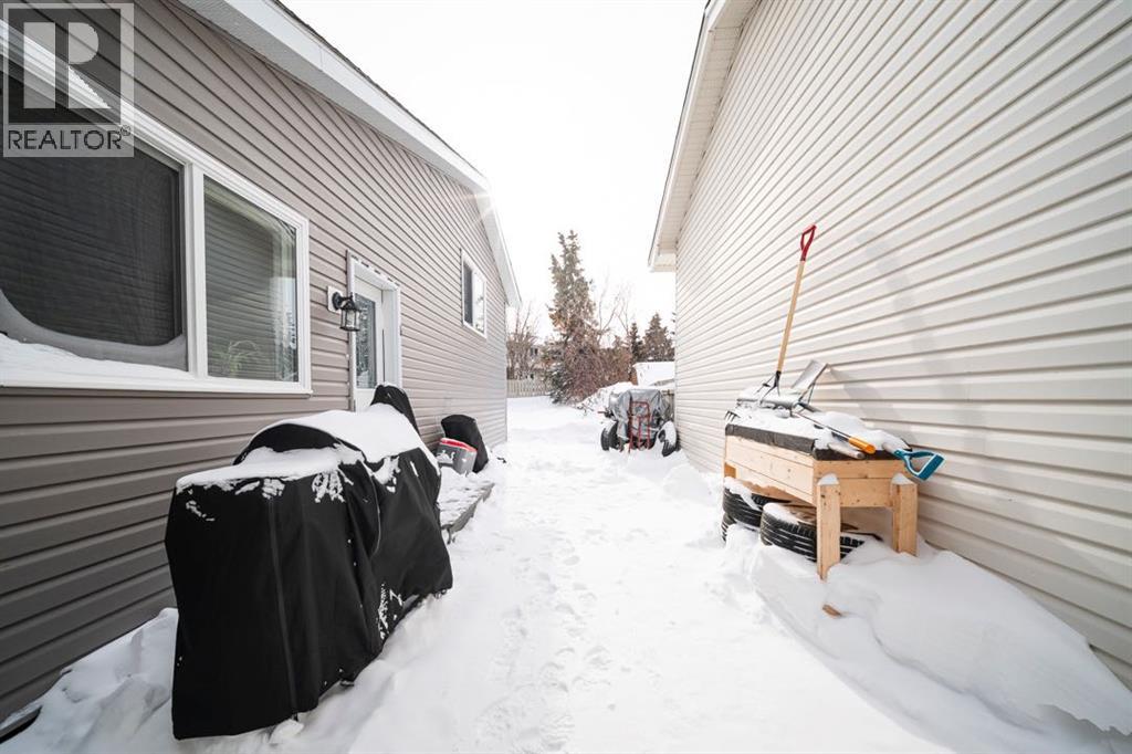 181 Windsor Drive, Fort Mcmurray, Alberta  T9H 4R1 - Photo 28 - A2290412
