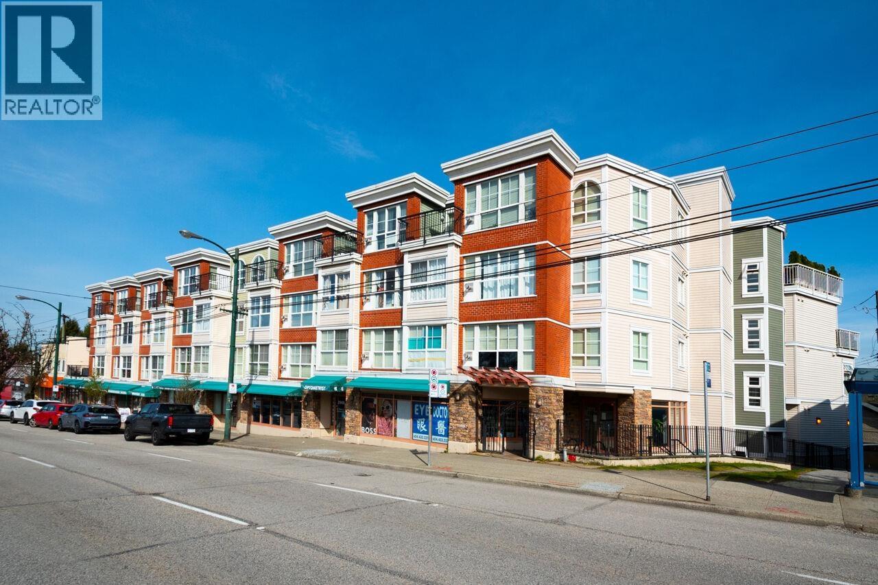 Ph10 2973 Kingsway, Vancouver, British Columbia  V5R 5J4 - Photo 2 - R3107108