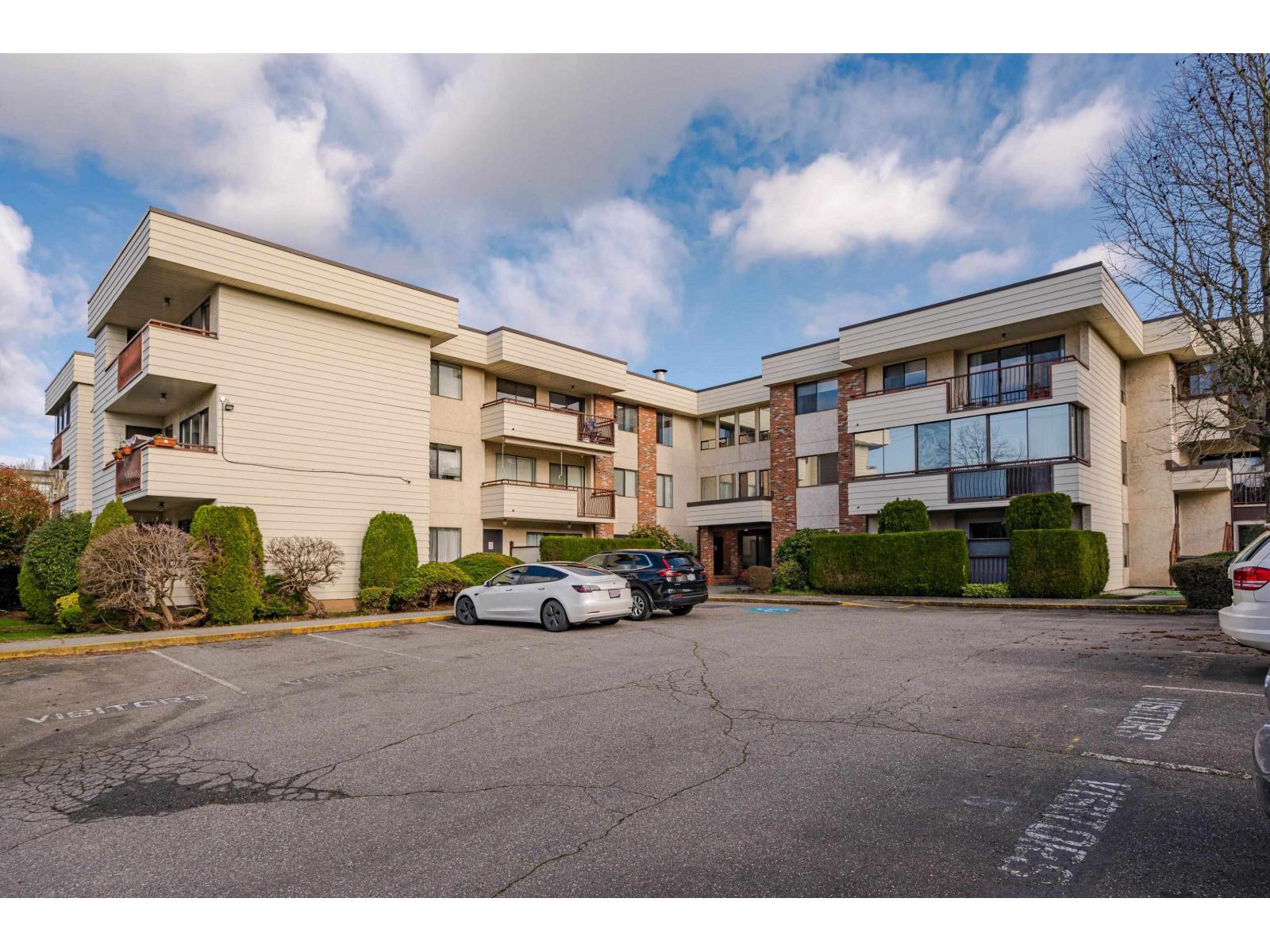 208 32885 GEORGE FERGUSON WAY, Abbotsford, British Columbia