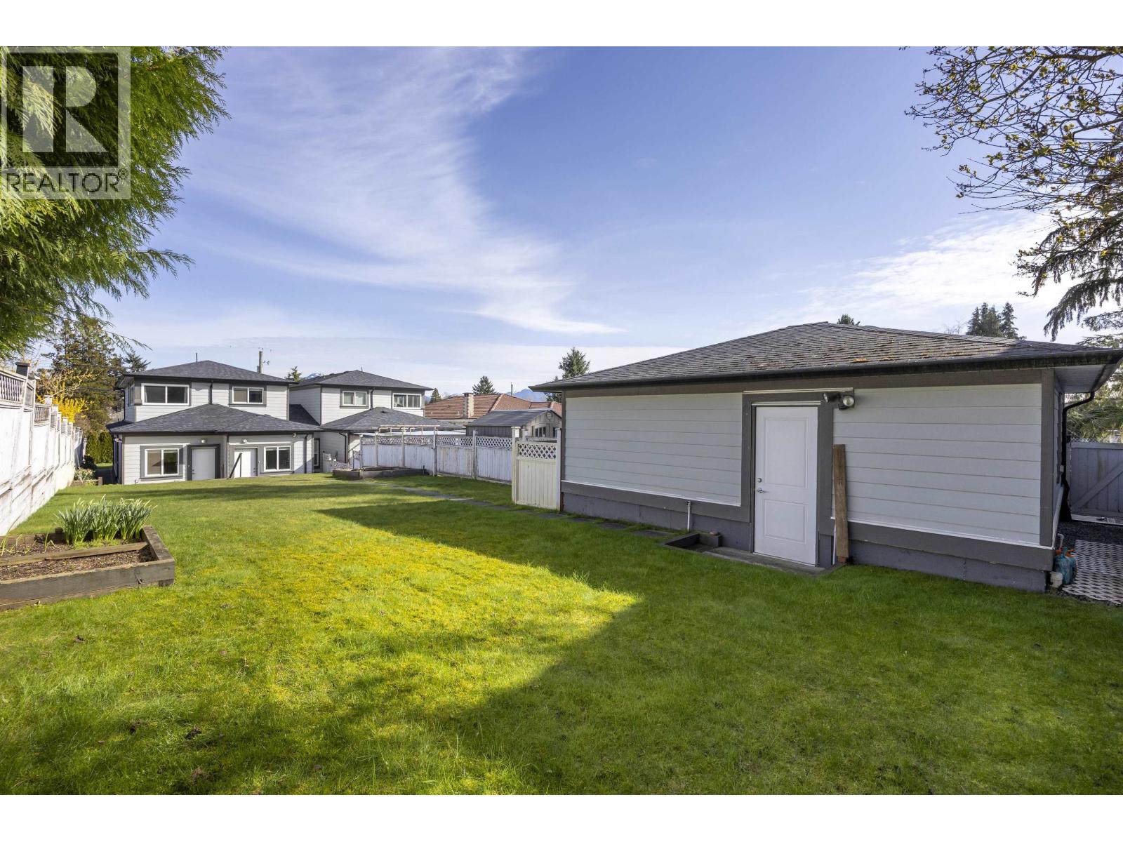 4036 Moscrop Street, Burnaby, British Columbia  V5G 2E3 - Photo 37 - R3107121