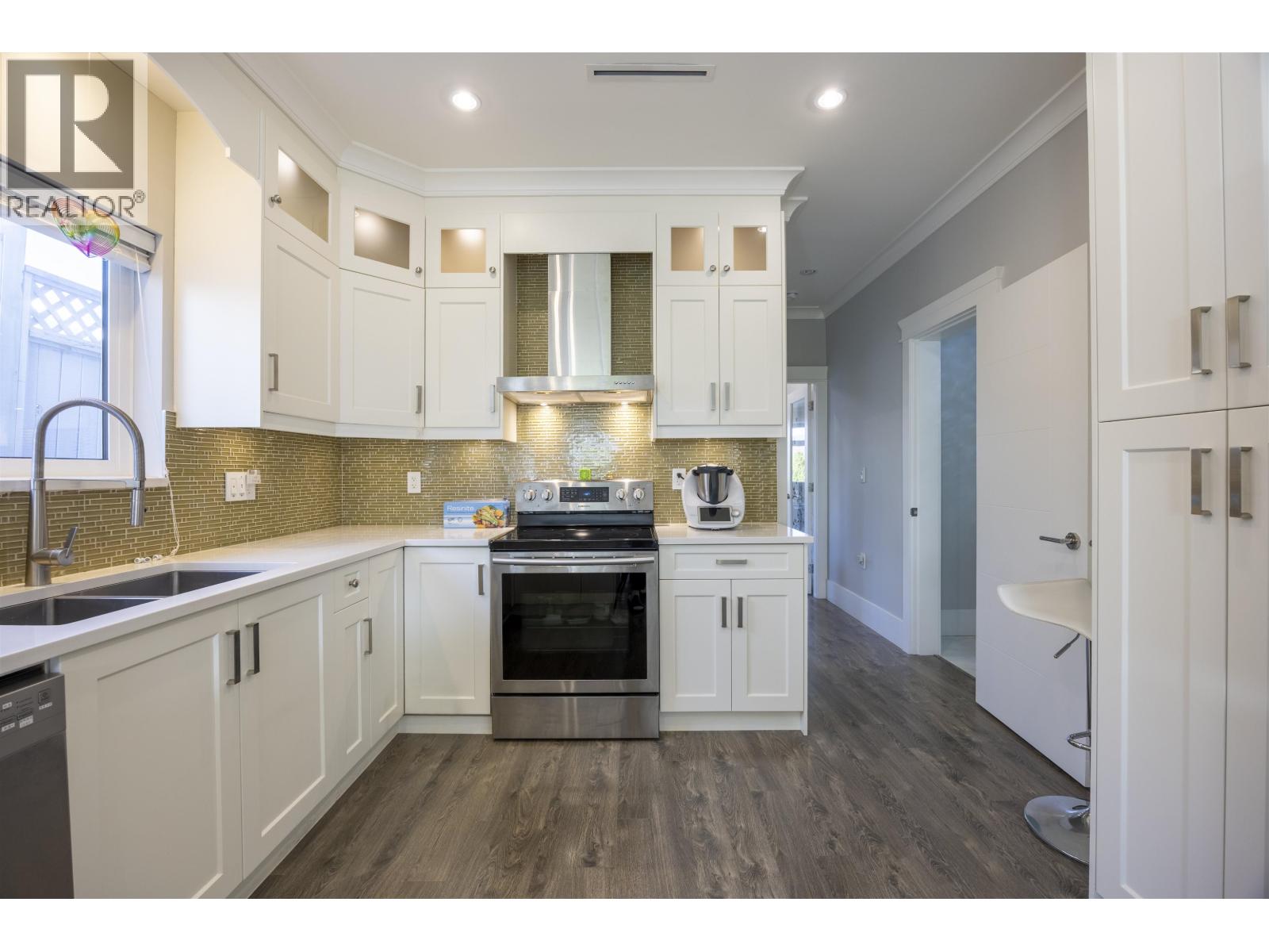 4036 Moscrop Street, Burnaby, British Columbia  V5G 2E3 - Photo 13 - R3107121