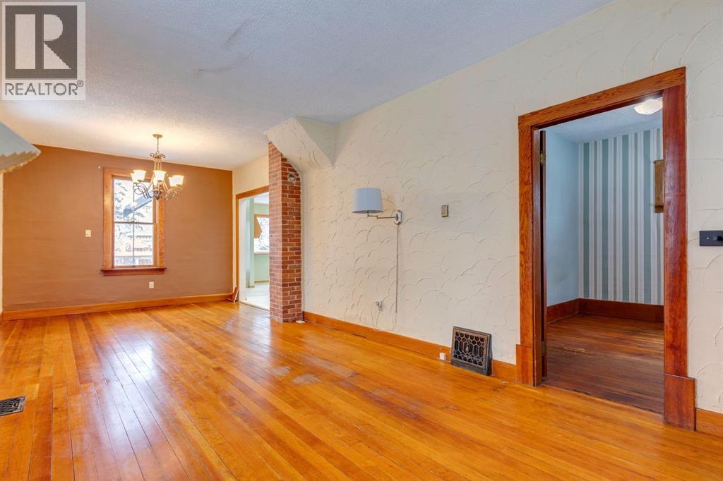 77 Elma Street W, Okotoks, Alberta  T1S 1J8 - Photo 6 - A2290858