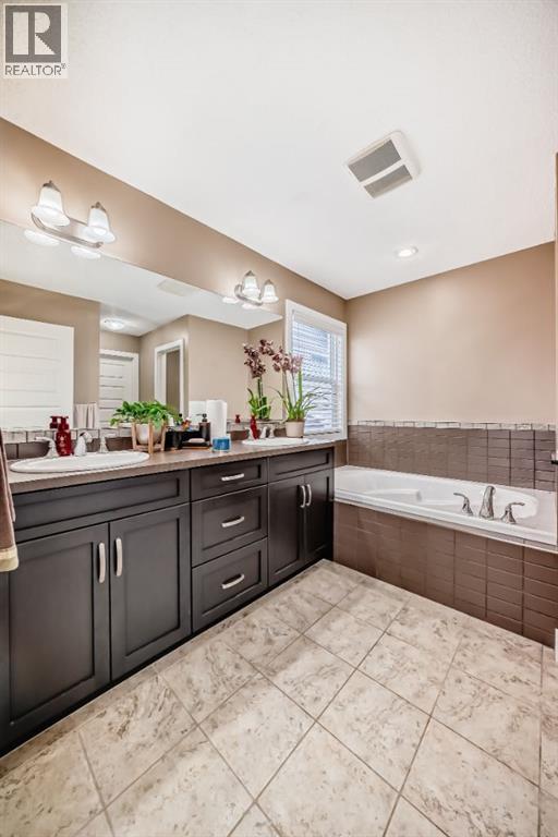 612 Montgomery Close SE, High River, Alberta  T1V 0B7 - Photo 19 - A2293601