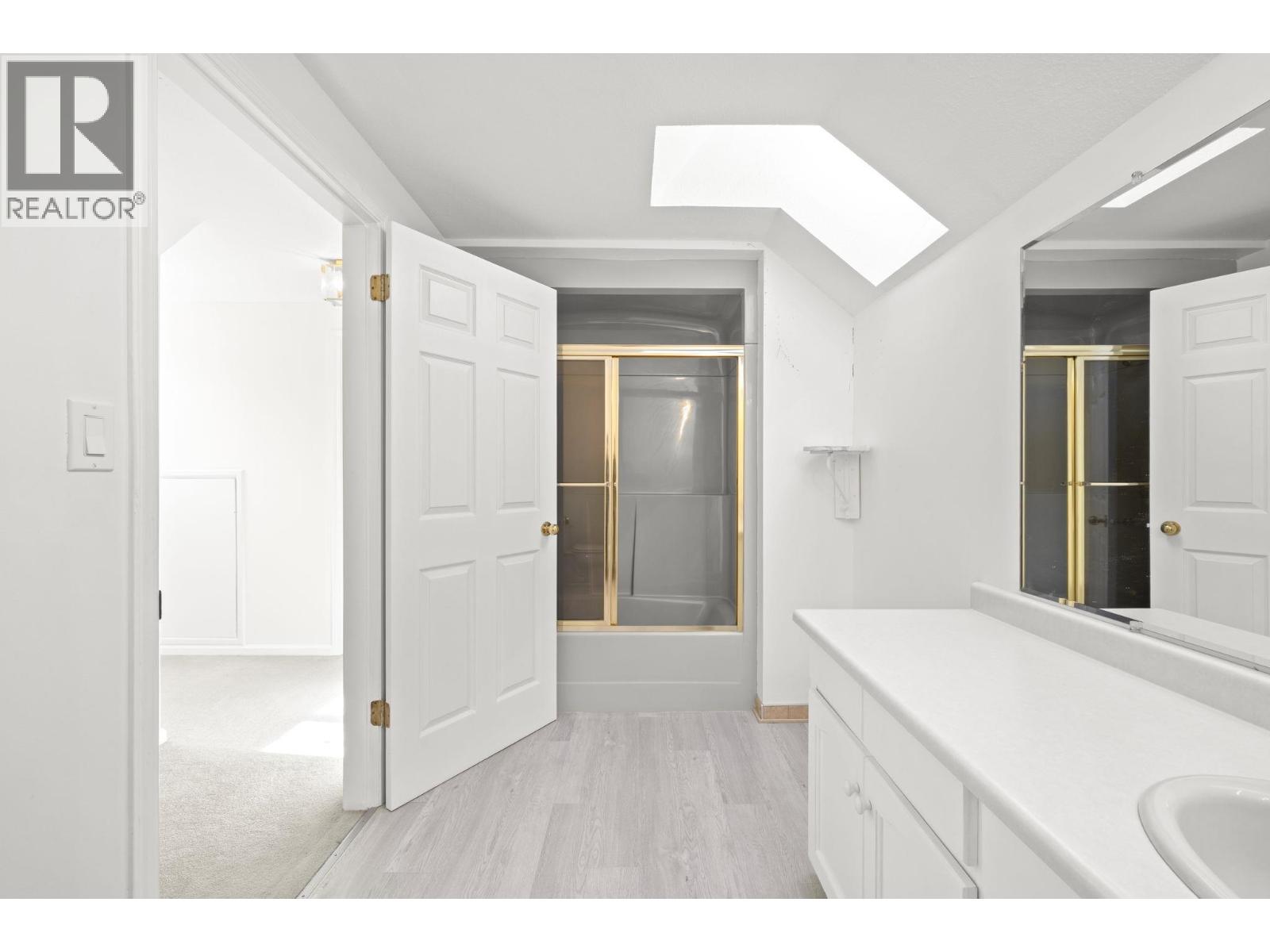 600 Clearwater Way, Coquitlam, British Columbia  V3C 5W4 - Photo 26 - R3107115