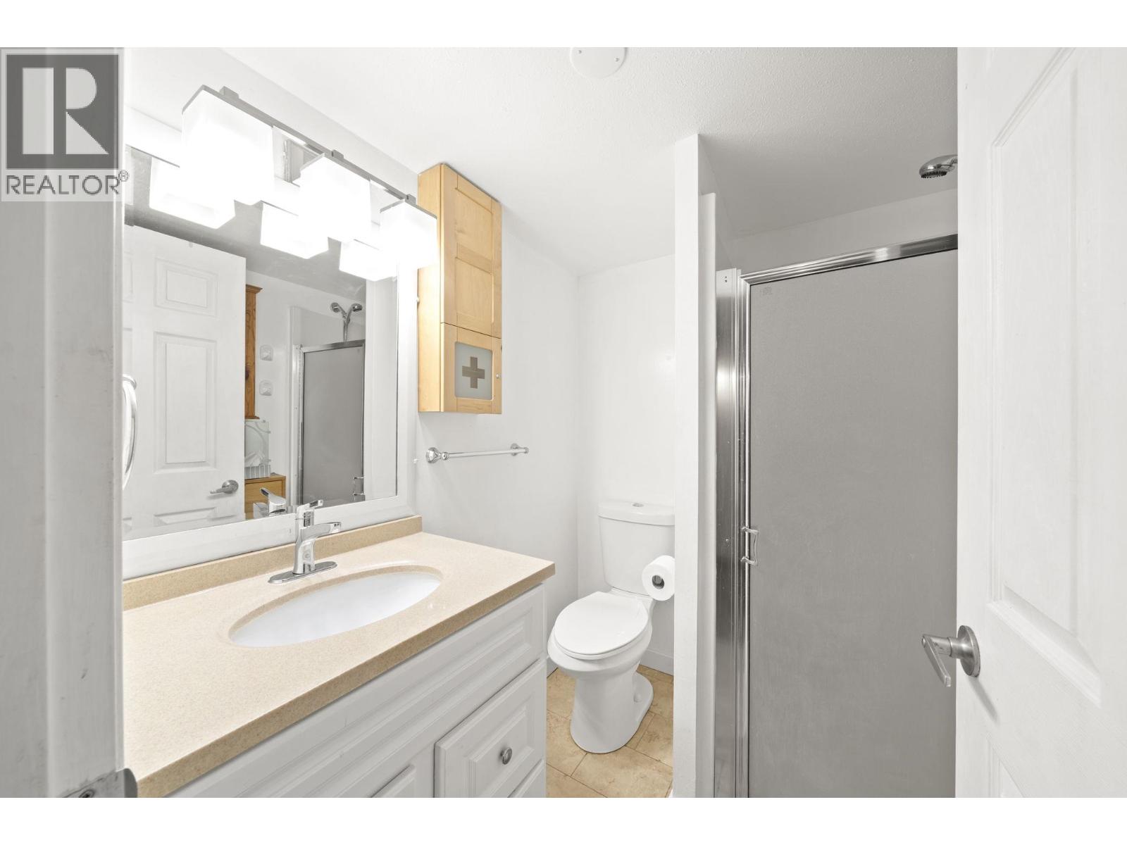 600 Clearwater Way, Coquitlam, British Columbia  V3C 5W4 - Photo 32 - R3107115