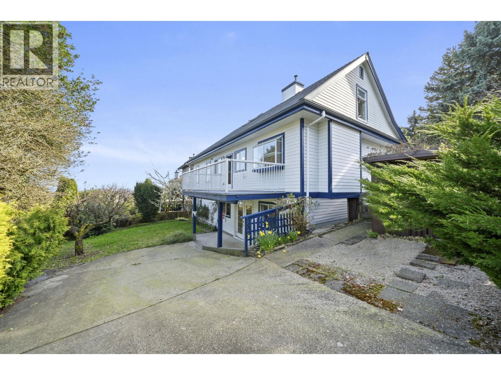 600 Clearwater Way, Coquitlam, British Columbia  V3C 5W4 - Photo 36 - R3107115