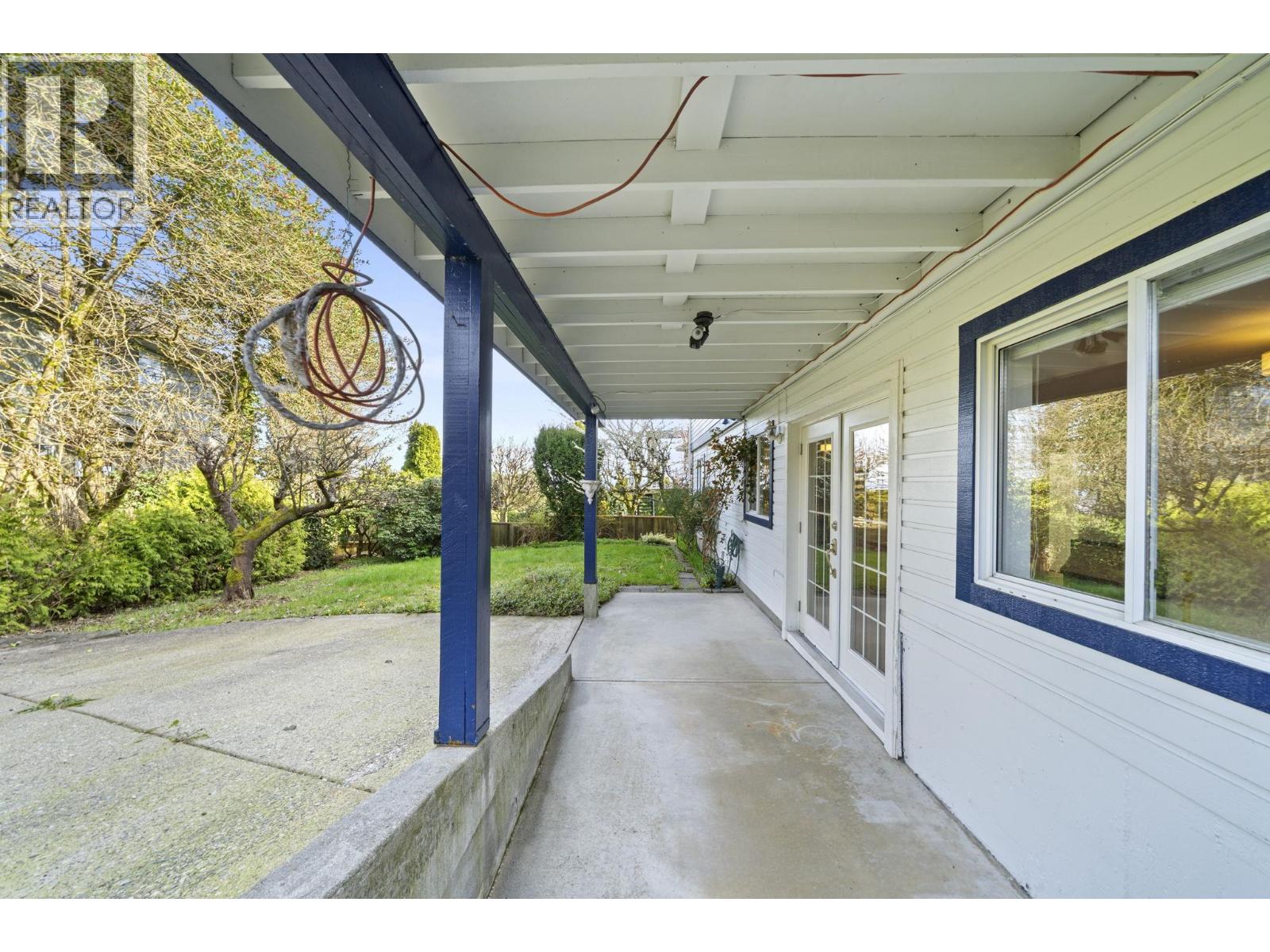 600 Clearwater Way, Coquitlam, British Columbia  V3C 5W4 - Photo 37 - R3107115