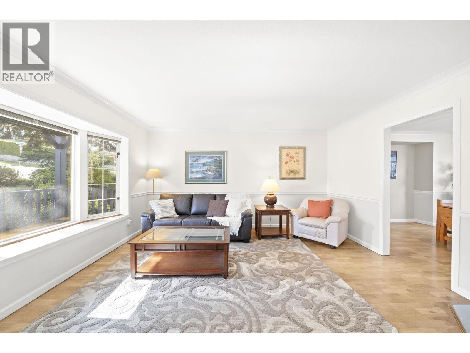 600 Clearwater Way, Coquitlam, British Columbia  V3C 5W4 - Photo 6 - R3107115