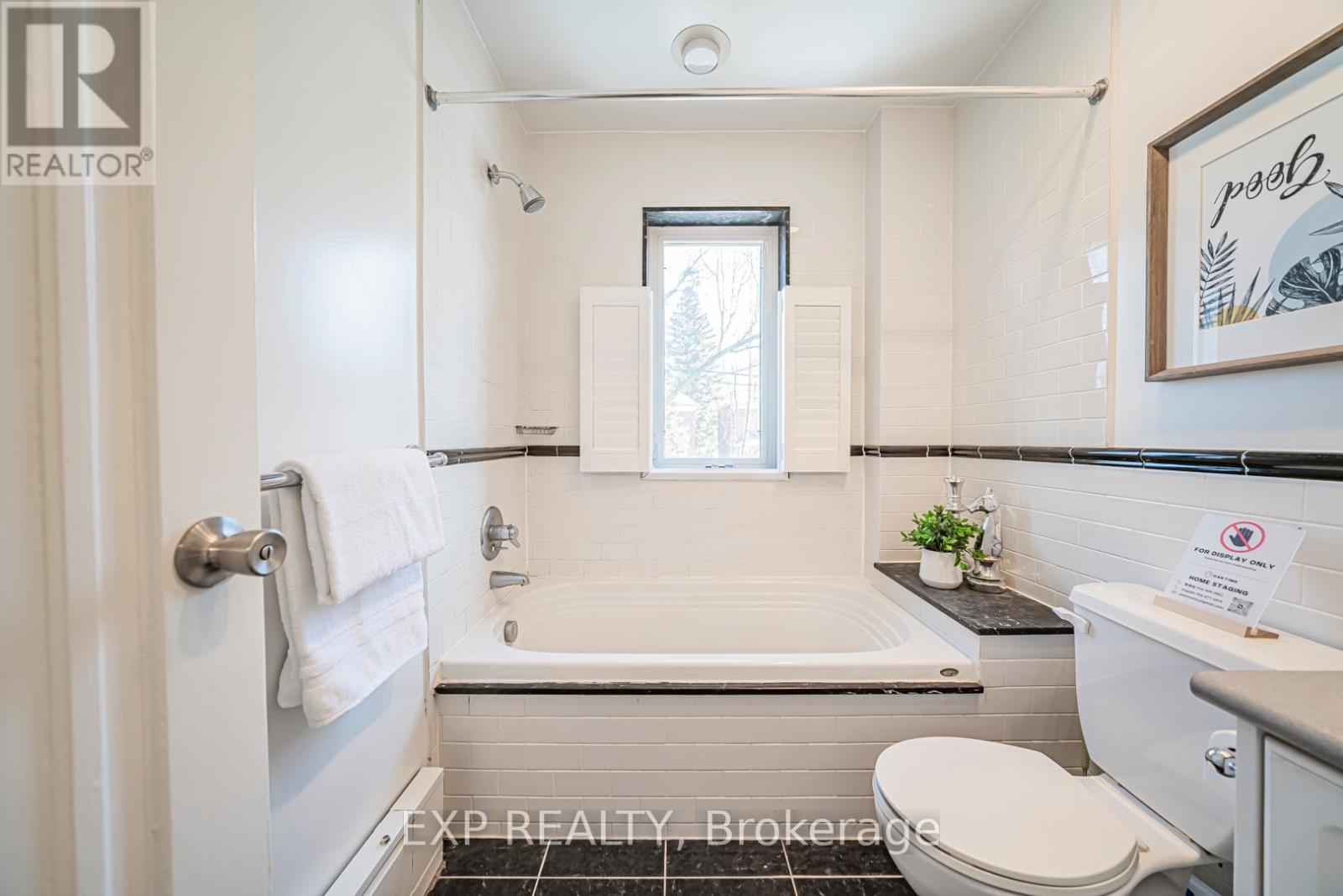 54 Latimer Avenue, Toronto, Ontario  M5N 2L8 - Photo 17 - C12961806