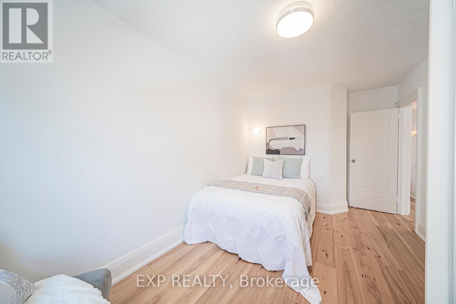 54 Latimer Avenue, Toronto, Ontario  M5N 2L8 - Photo 27 - C12961806