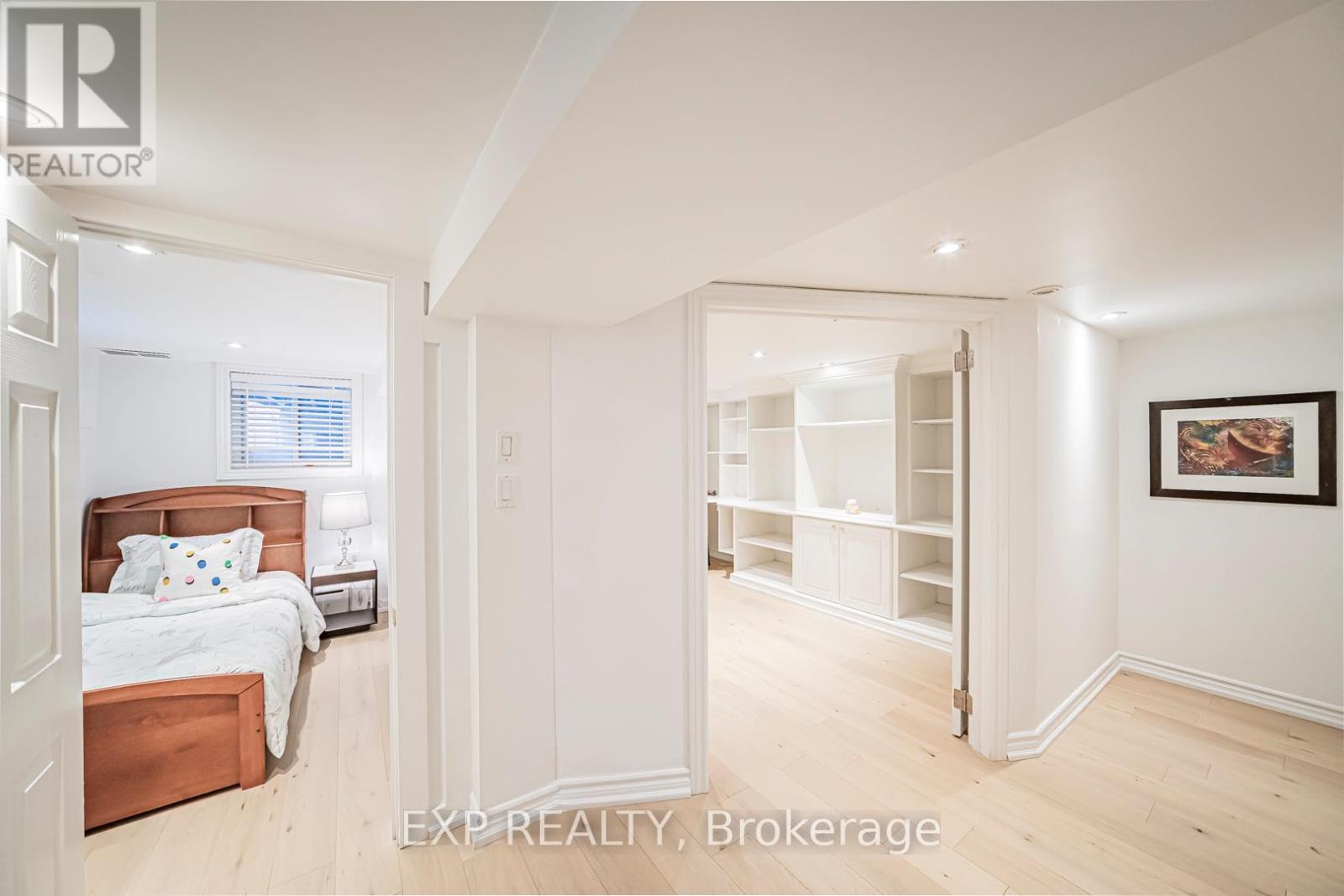 54 Latimer Avenue, Toronto, Ontario  M5N 2L8 - Photo 35 - C12961806