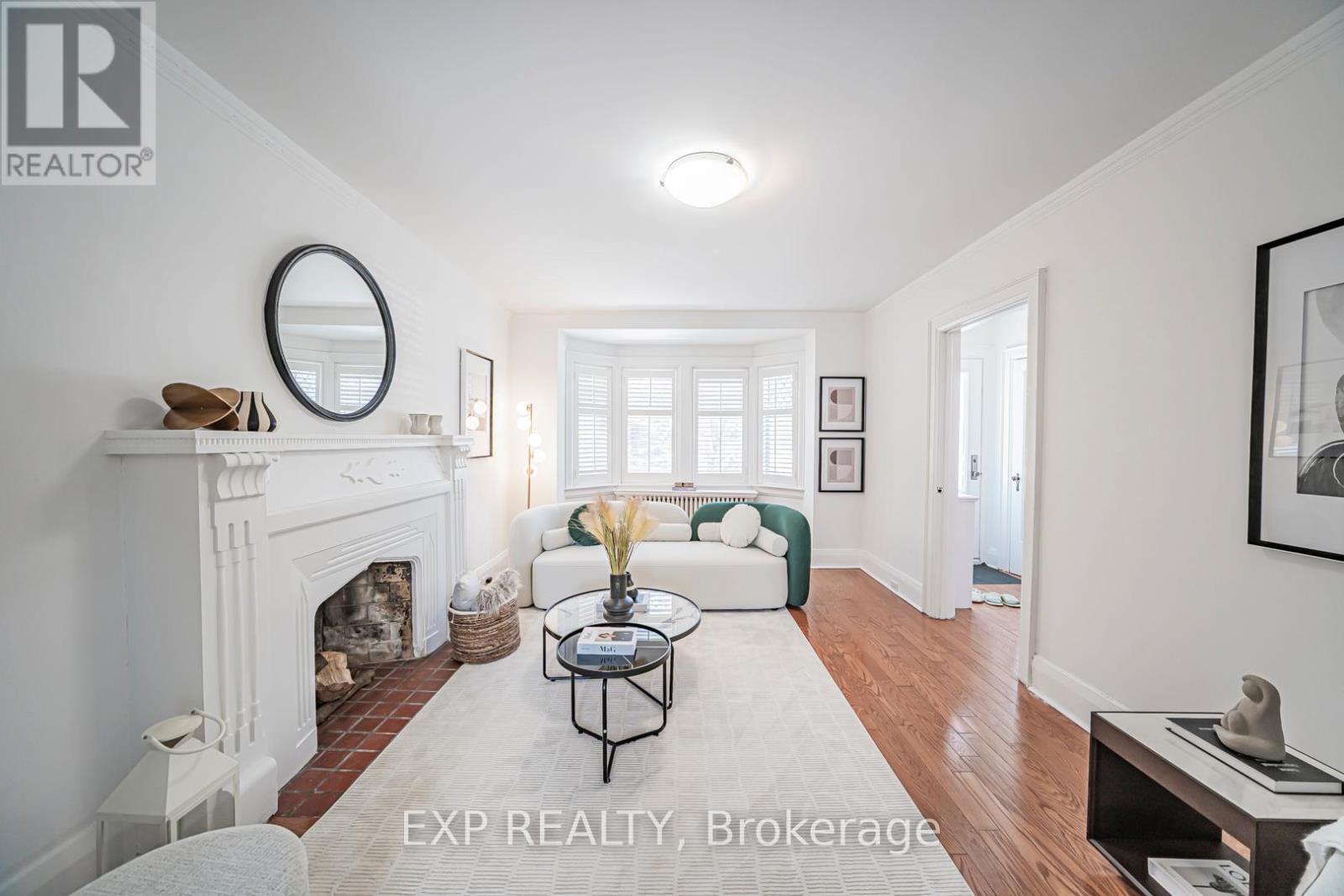 54 Latimer Avenue, Toronto, Ontario  M5N 2L8 - Photo 6 - C12961806