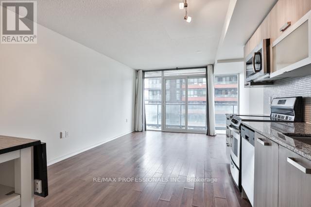 1007e - 36 Lisgar Street, Toronto, Ontario  M6J 0C7 - Photo 4 - C12961810