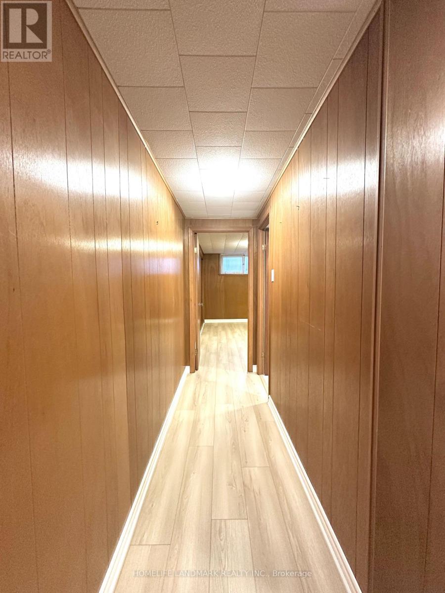 9 Terrington Court, Toronto, Ontario  M3B 2J9 - Photo 20 - C12961842