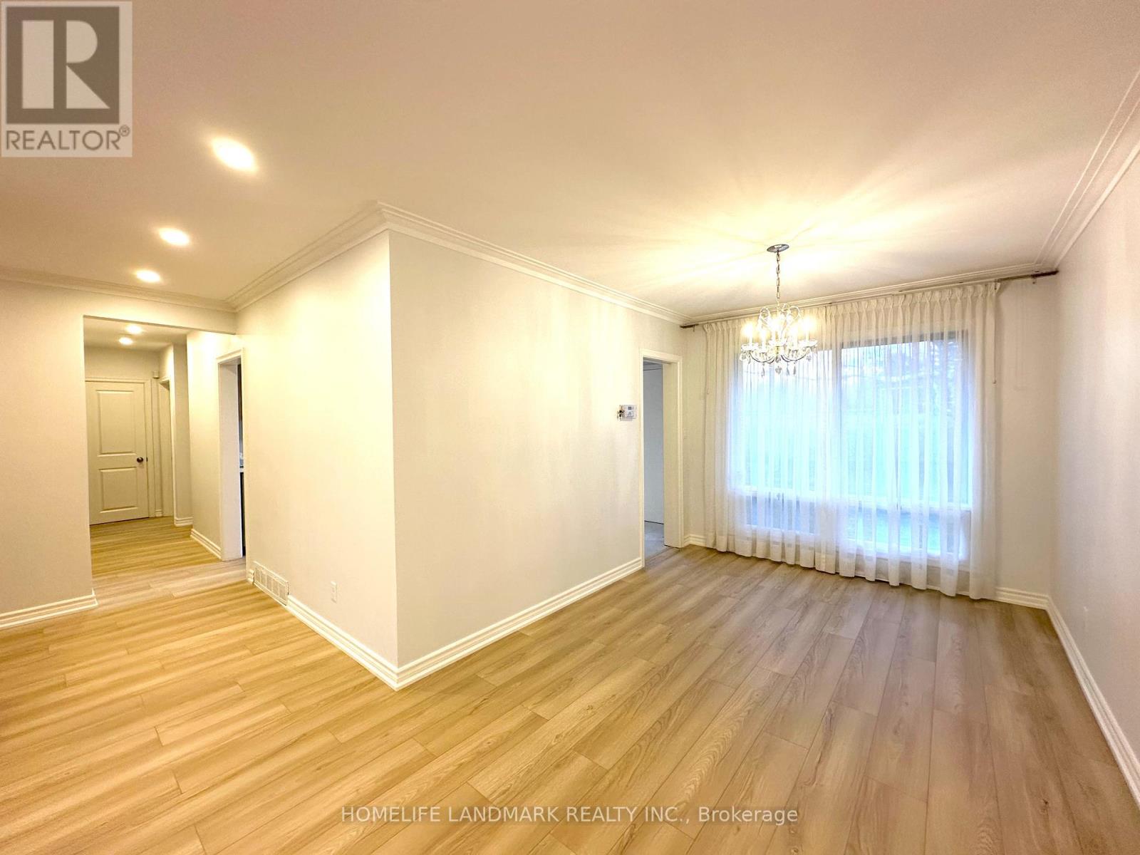 9 Terrington Court, Toronto, Ontario  M3B 2J9 - Photo 4 - C12961842