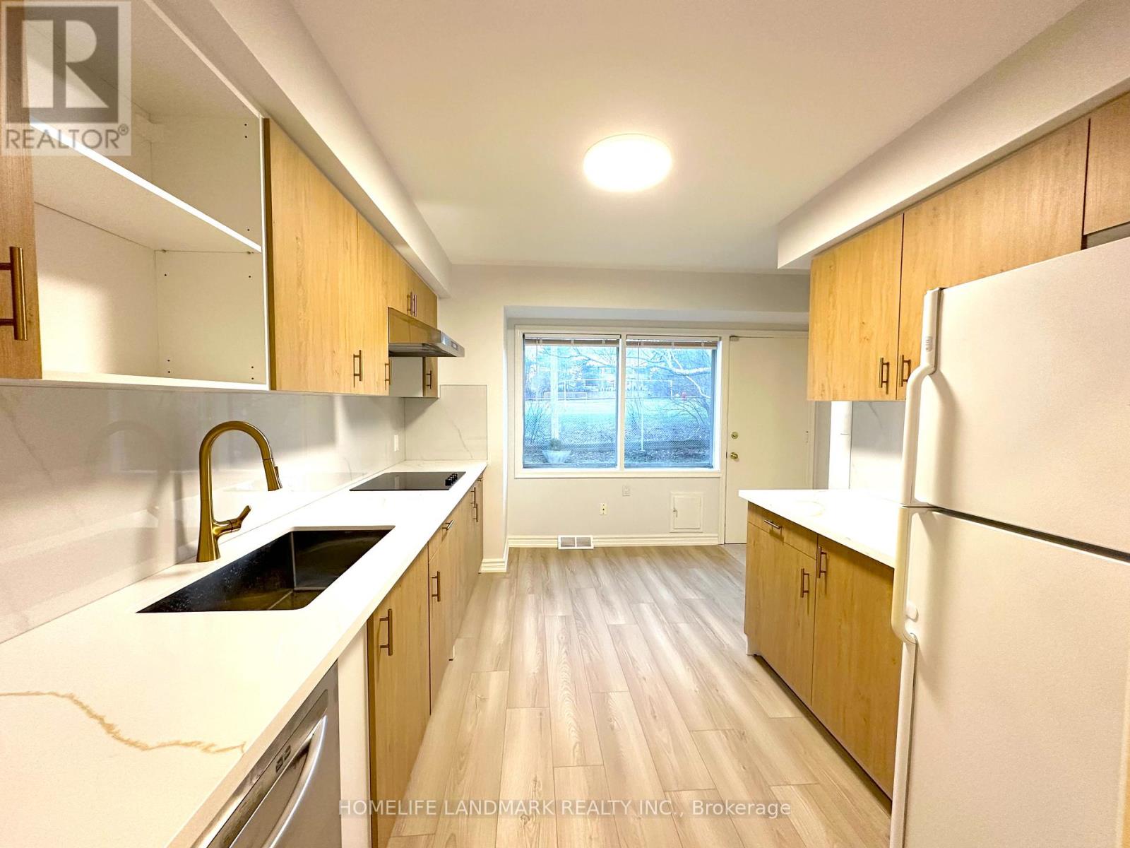 9 Terrington Court, Toronto, Ontario  M3B 2J9 - Photo 7 - C12961842