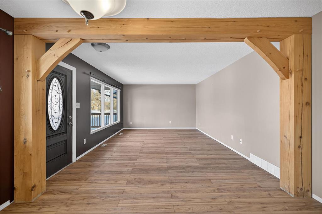 239 Hanover Street, Steinbach, Manitoba  R5G 0E7 - Photo 7 - 202604632