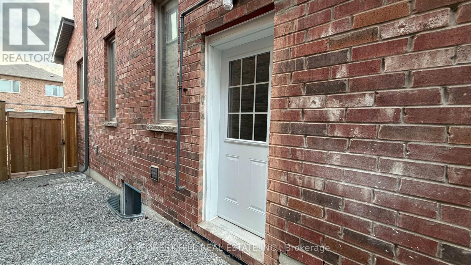 Bsmt - 38 St Ives Crescent, Whitby, Ontario  L1P 0C5 - Photo 2 - E12961816