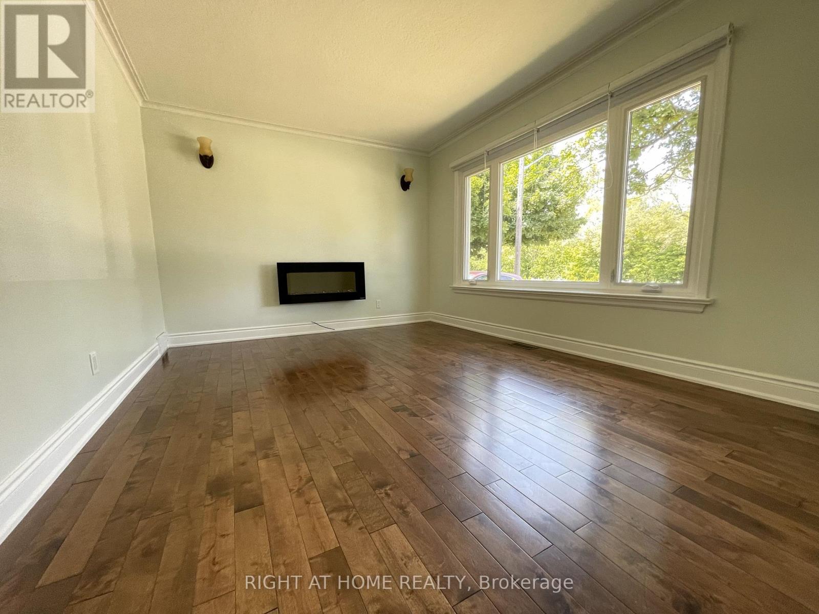 230 Martin Grove Road, Toronto, Ontario  M9B 4L4 - Photo 9 - W12871660