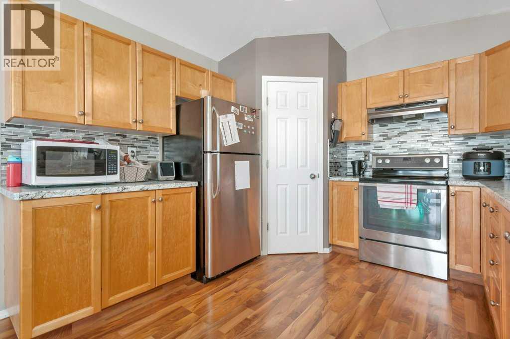 49, 103 Addington Drive, Red Deer, Alberta  T4R 3C6 - Photo 18 - A2296084