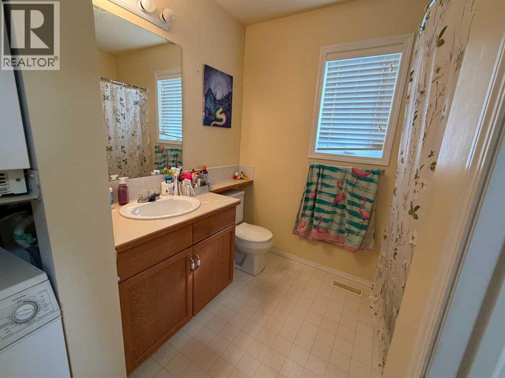 70 Peigan Court W, Lethbridge, Alberta  T1K 7N8 - Photo 14 - A2298631