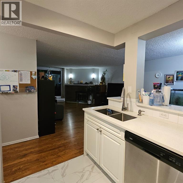 203, 511 56 Avenue Sw, Calgary, Alberta  T2V 0G6 - Photo 5 - A2293980