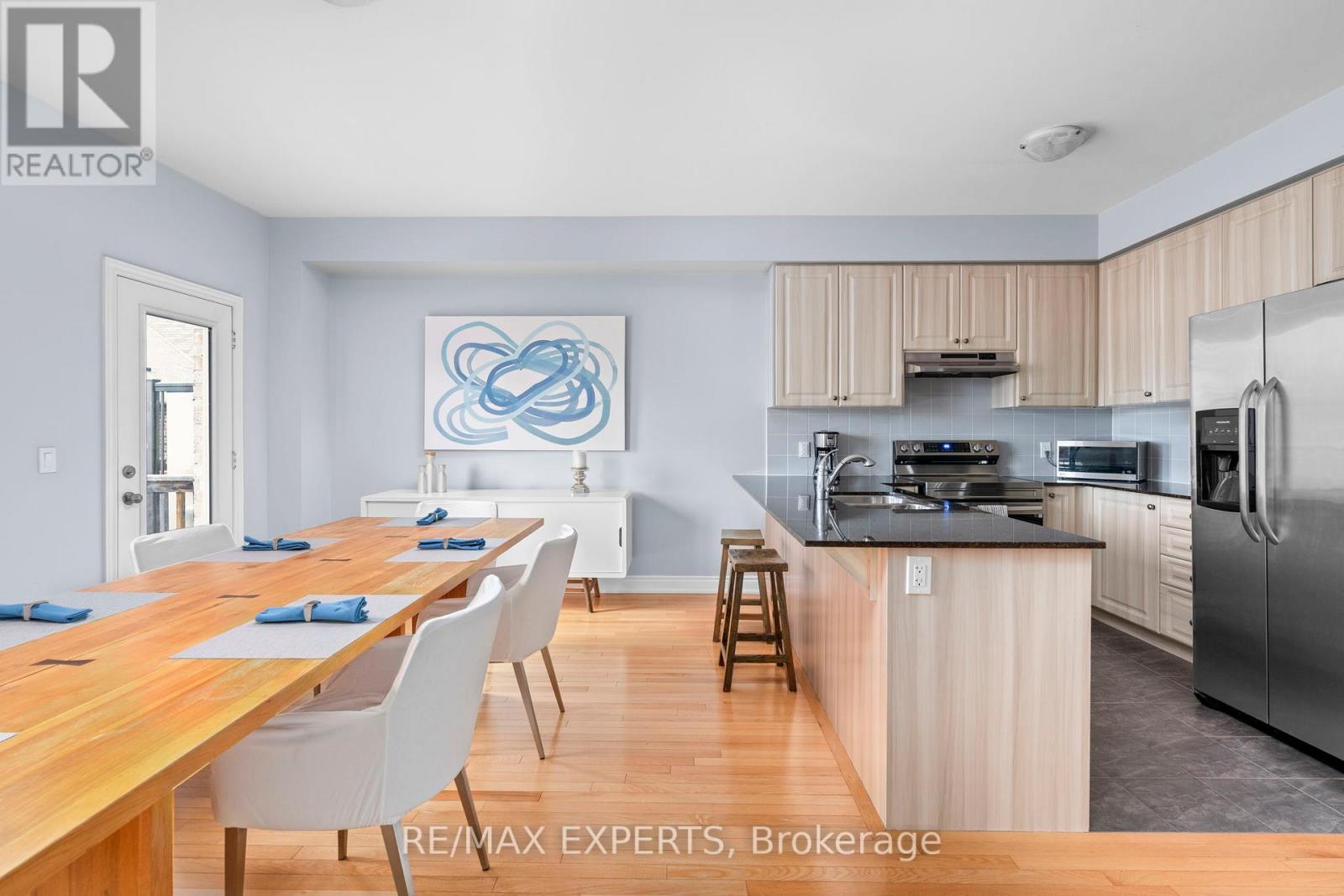 21 Ypres Road, Toronto, Ontario  M6M 1N9 - Photo 12 - W12961820