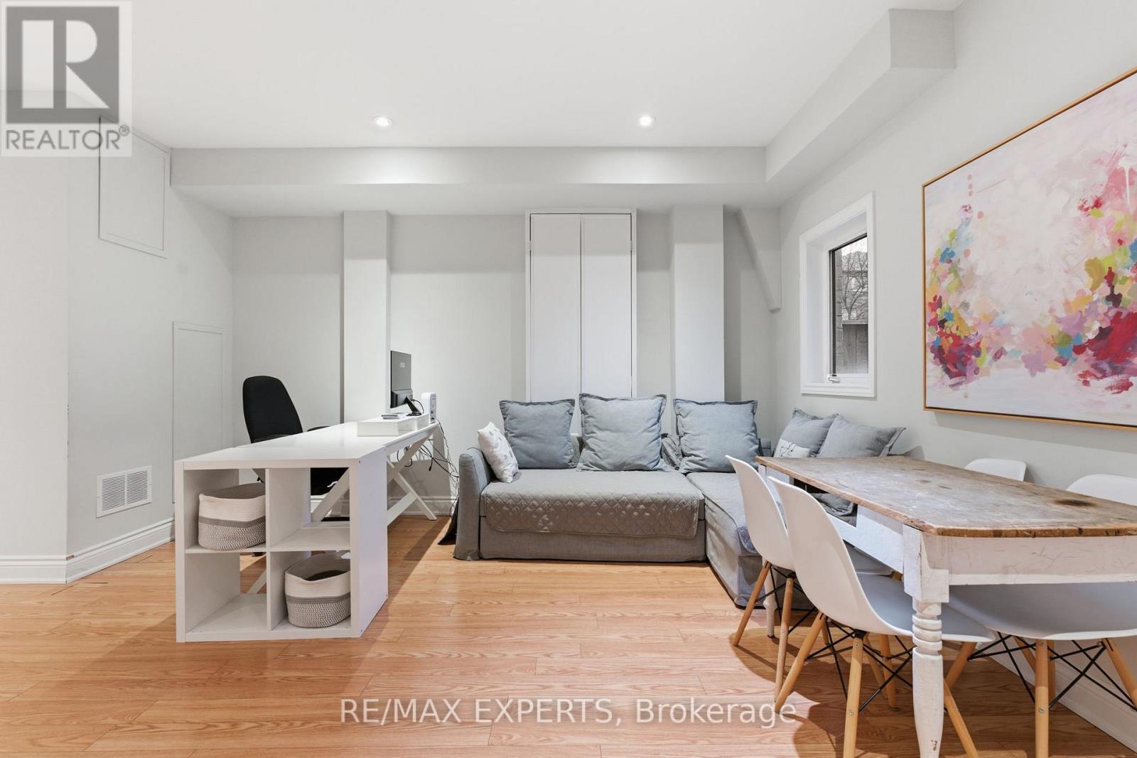 21 Ypres Road, Toronto, Ontario  M6M 1N9 - Photo 27 - W12961820