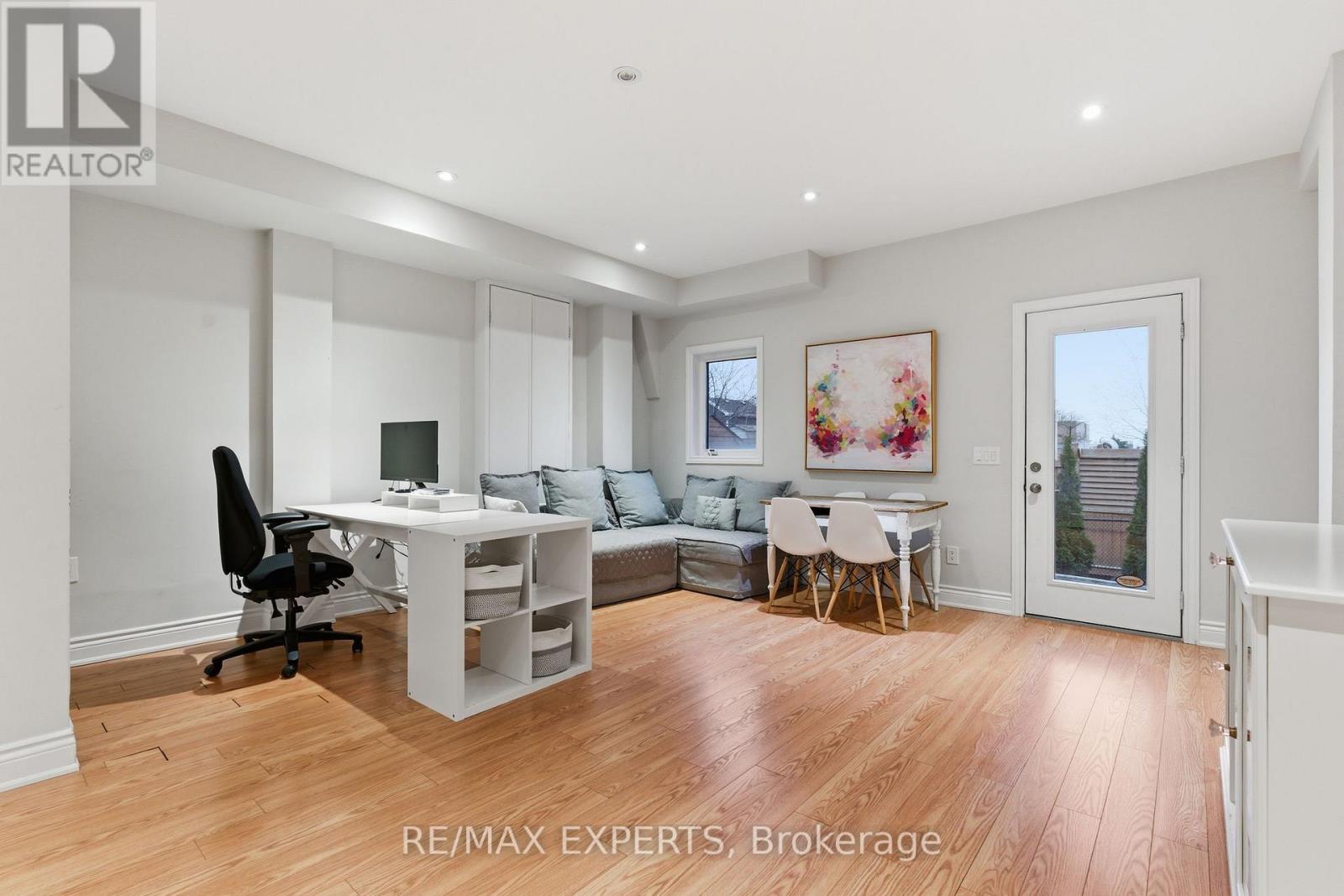 21 Ypres Road, Toronto, Ontario  M6M 1N9 - Photo 29 - W12961820