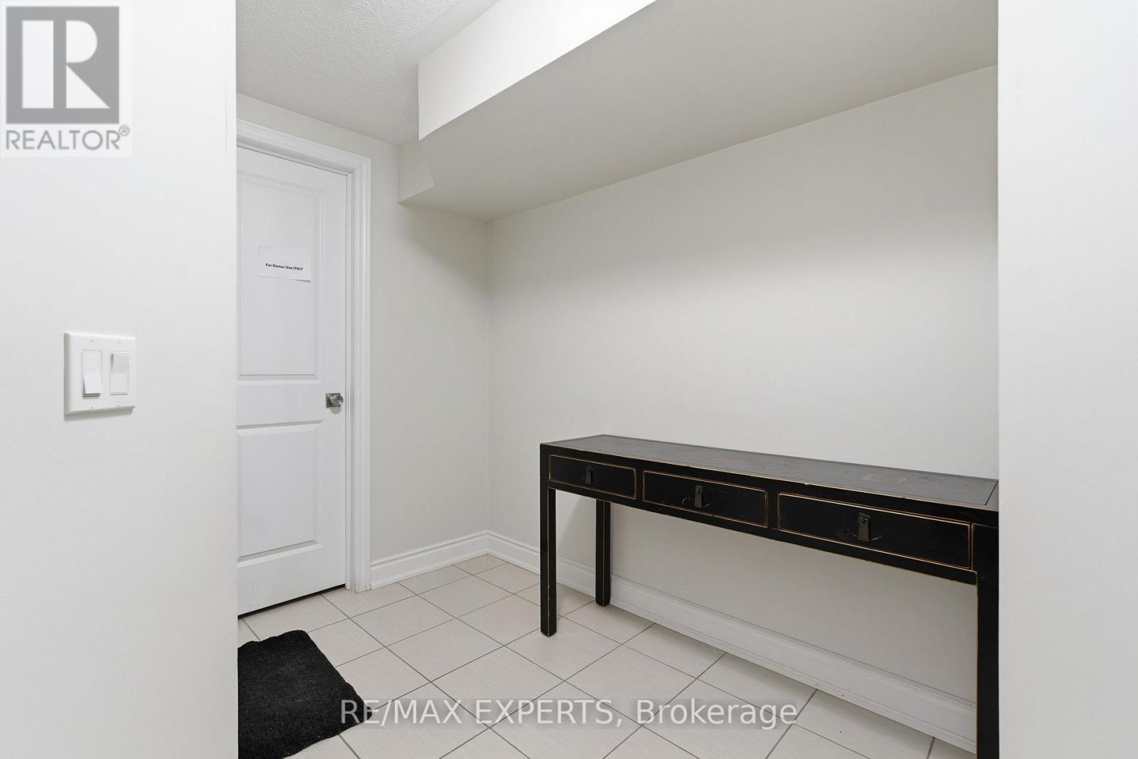 21 Ypres Road, Toronto, Ontario  M6M 1N9 - Photo 30 - W12961820