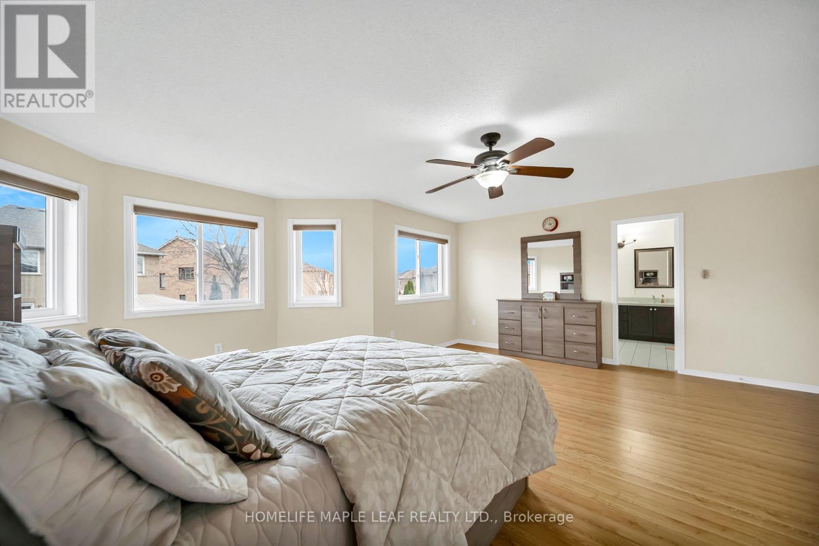 87 Softneedle Avenue, Brampton, Ontario  L6R 1L2 - Photo 29 - W12961828