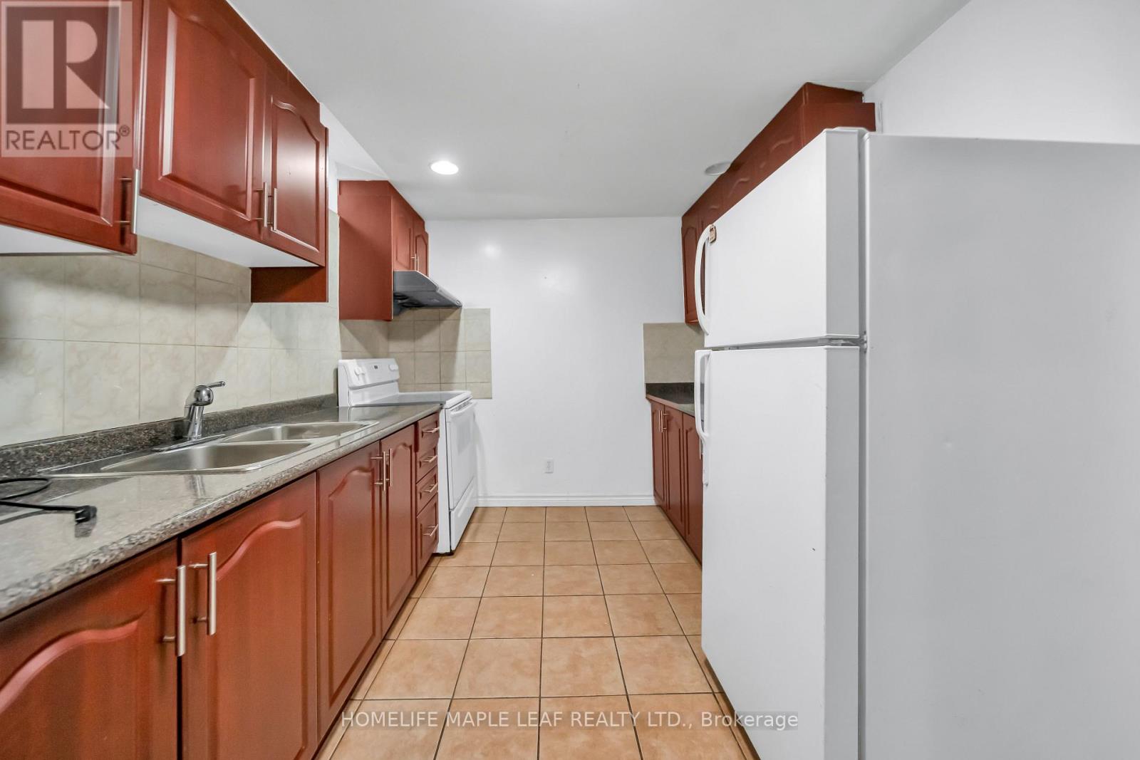 87 Softneedle Avenue, Brampton, Ontario  L6R 1L2 - Photo 46 - W12961828