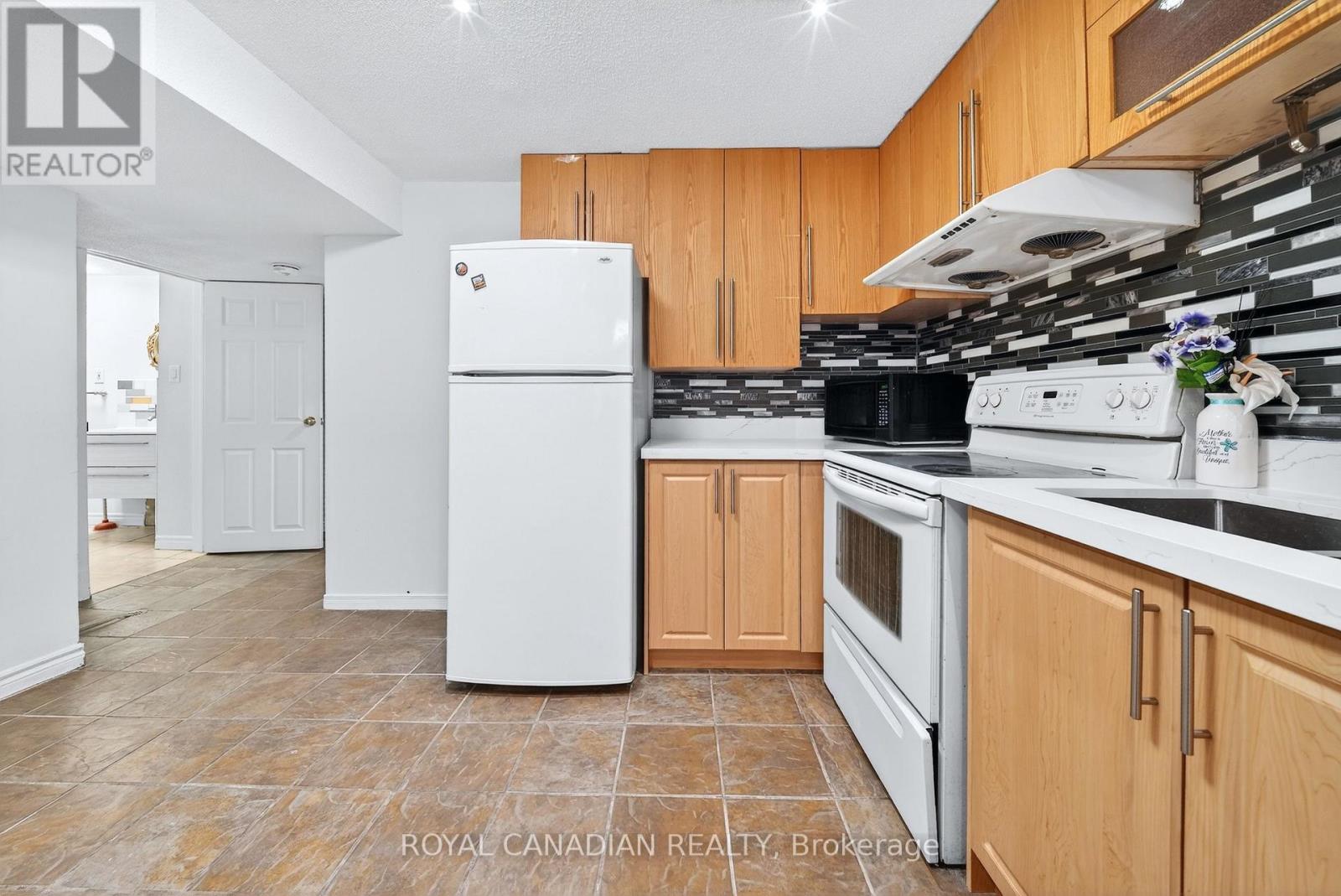 44 Rushmore Crescent, Brampton, Ontario  L6Z 1R2 - Photo 42 - W12961836