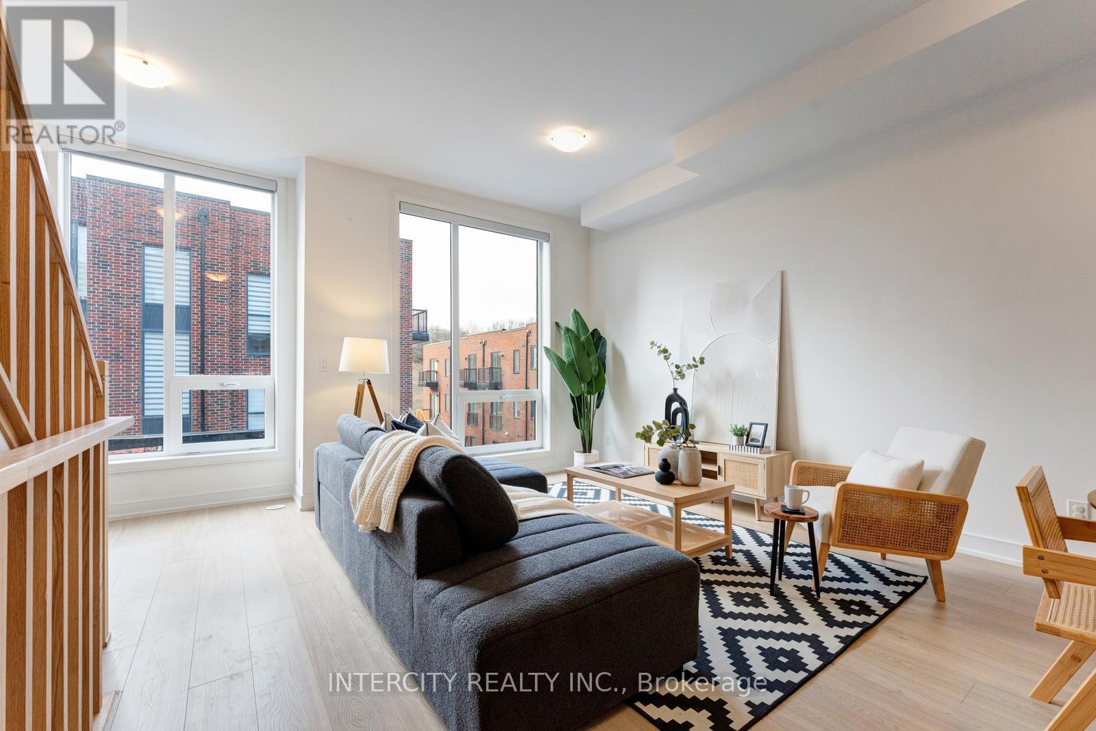 19 Desiree Place, Caledon, Ontario  L7E 4L2 - Photo 8 - W12961840