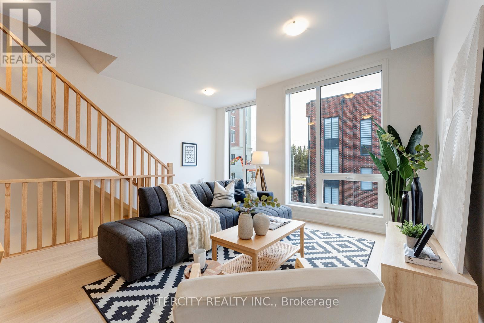 19 Desiree Place, Caledon, Ontario  L7E 4L2 - Photo 9 - W12961840