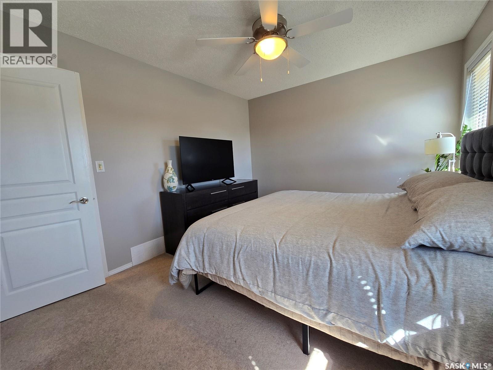 752 Mctaggart Drive, Weyburn, Saskatchewan  S4H 3M6 - Photo 14 - SK032195