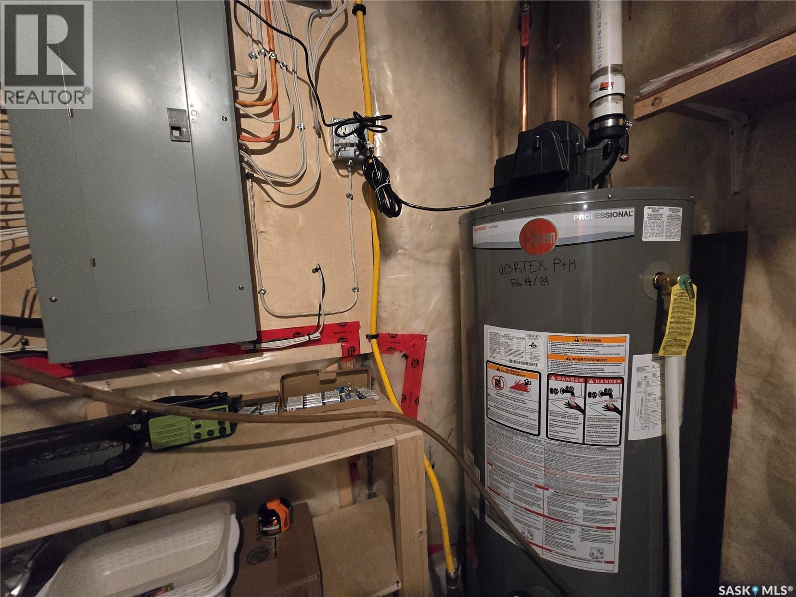 752 Mctaggart Drive, Weyburn, Saskatchewan  S4H 3M6 - Photo 27 - SK032195