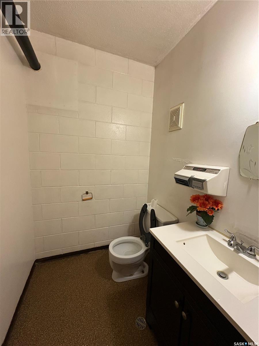 310 Main Street N, Ituna, Saskatchewan  S0A 1N0 - Photo 11 - SK032161