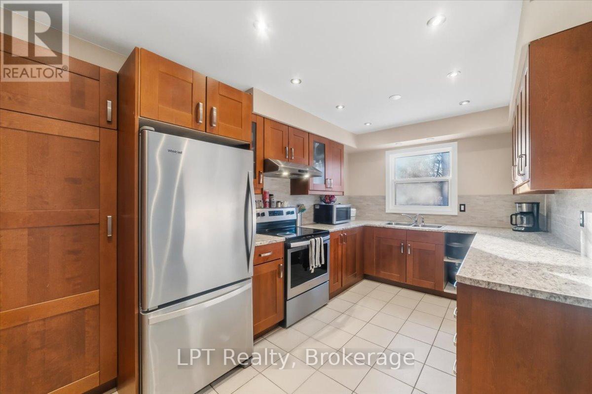 22 Miles Drive, Ajax, Ontario  L1Z 1C7 - Photo 7 - E12961904