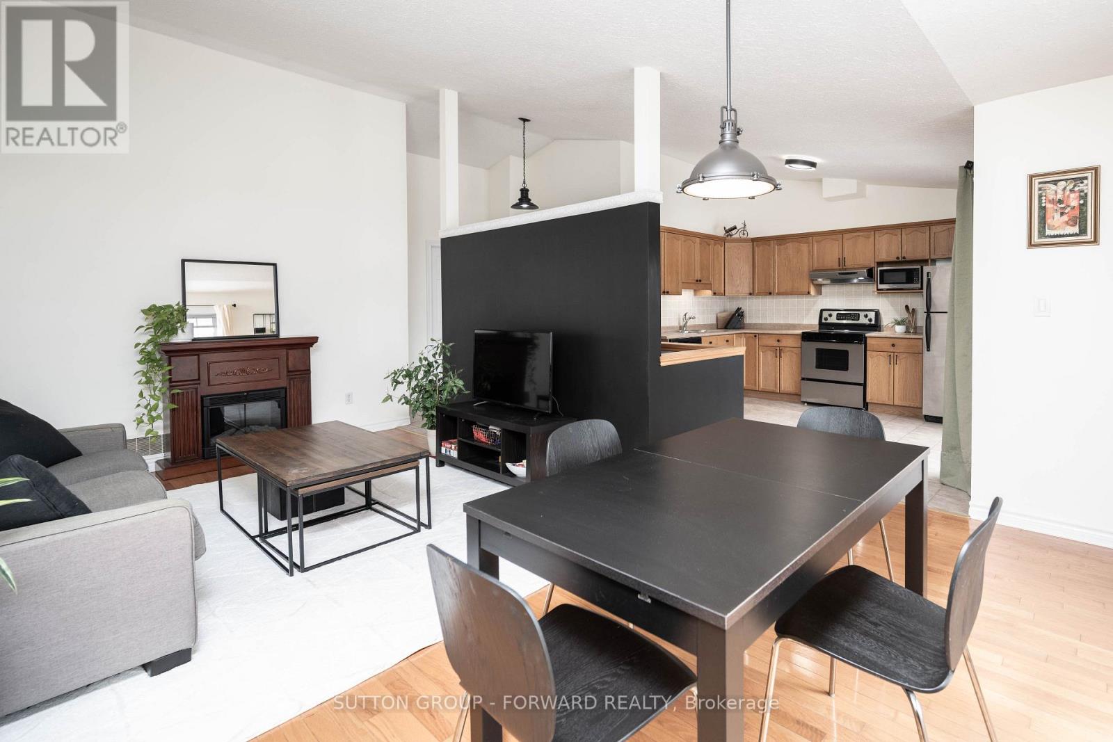 9 - 1077 Hamilton Road, London East, Ontario  N5W 6G3 - Photo 5 - X12961866