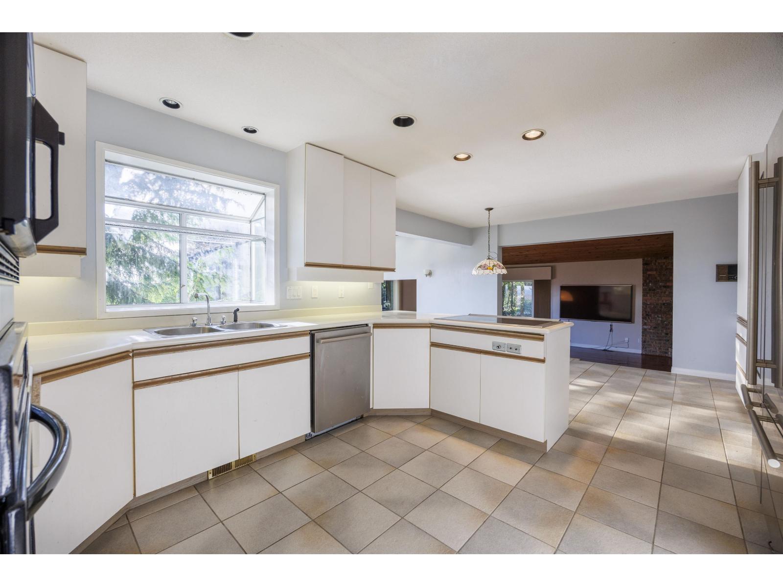 5242 Station Road, Surrey, British Columbia  V3X 3C4 - Photo 11 - R3107127