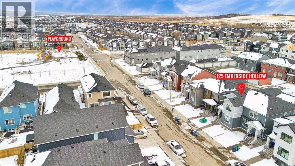 125 Emberside Hollow, Cochrane, Alberta  T4C 3E1 - Photo 2 - A2298522